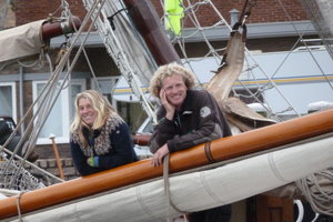 Vrouwenpower brengt ons tegen wind en tij naar Terschelling